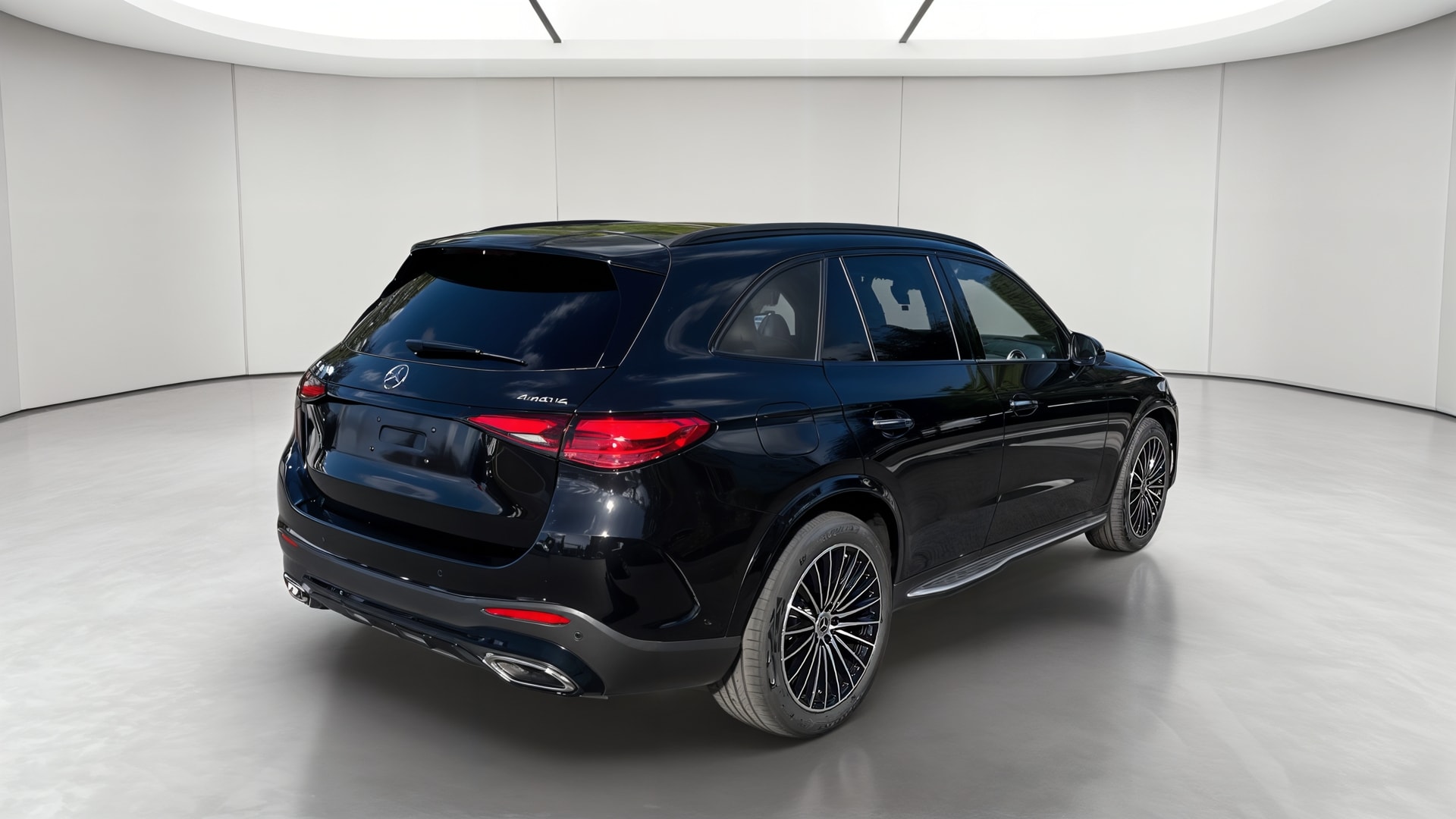 Mercedes-Benz GLC 220 d 4Matic AMG Line — 3/4 arrière droit