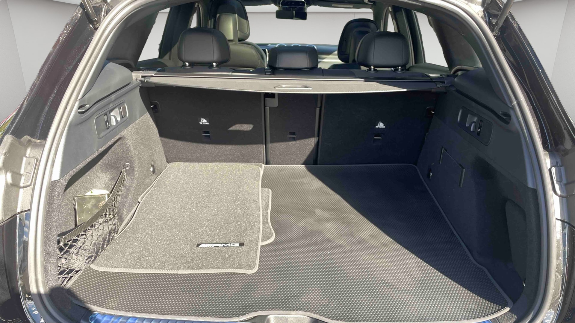 Mercedes-Benz GLC 220 d 4Matic AMG Line — Coffre