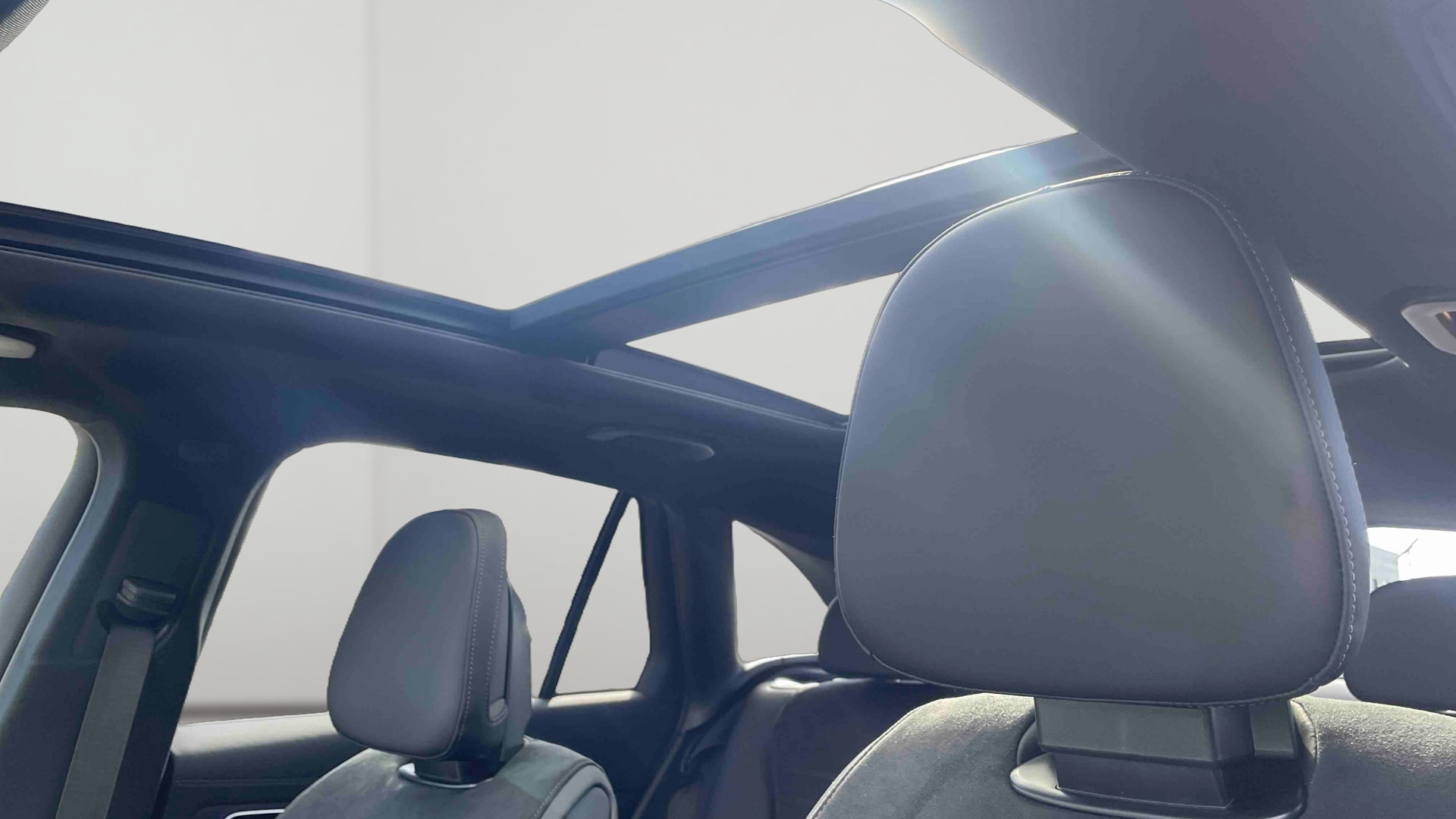 Mercedes-Benz GLC 220 d 4Matic AMG Line — photo 23