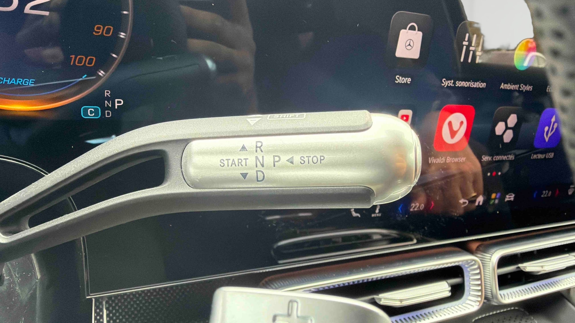 Mercedes-Benz Classe C 400 Electrique 4M AMG Line — photo 22