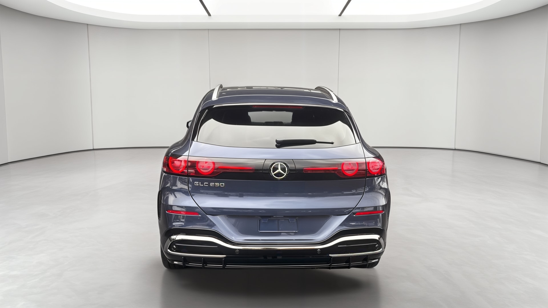 Mercedes-Benz GLC 250 EQ AMG Line — Face arrière