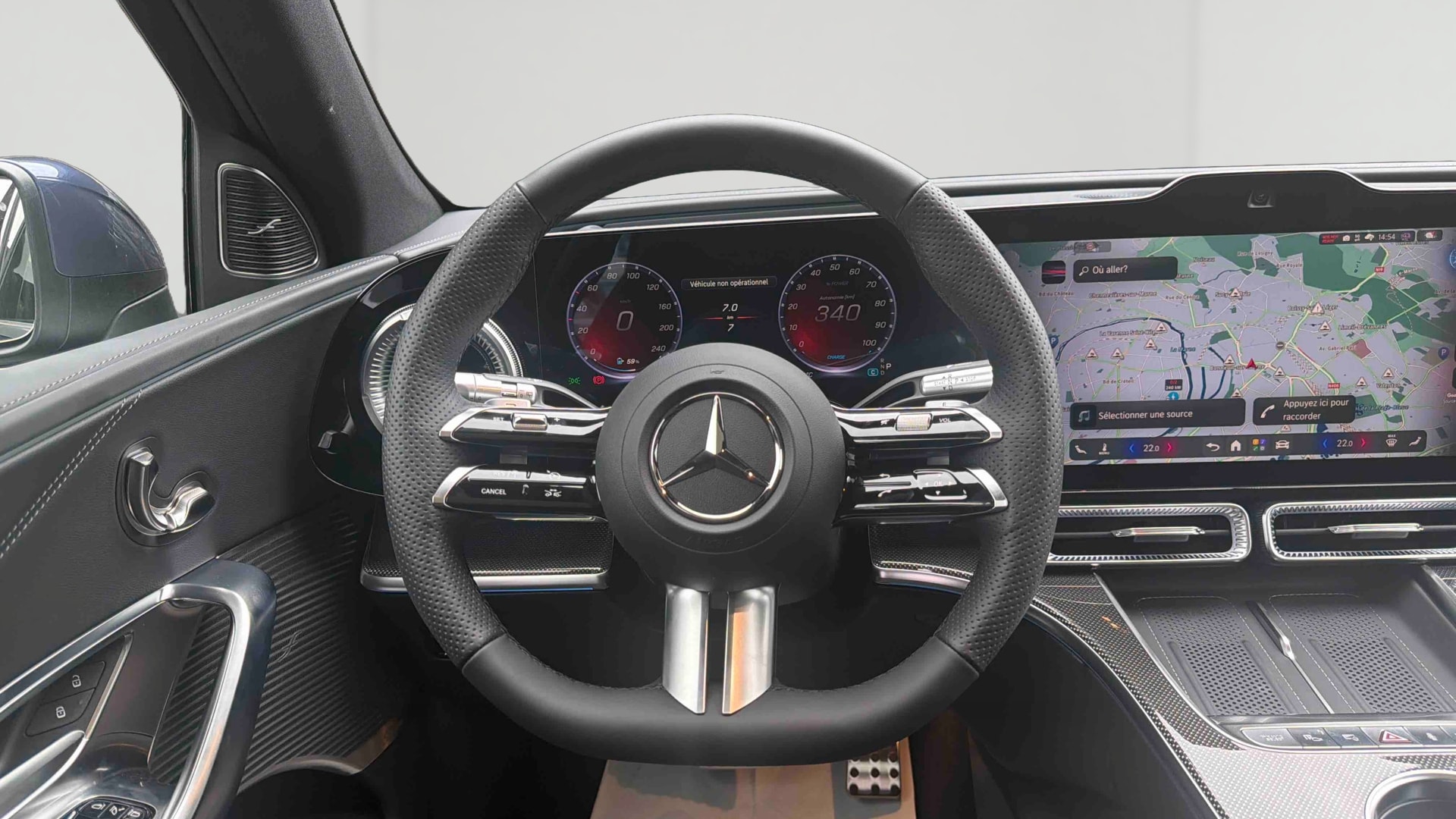 Mercedes-Benz GLC 250 EQ AMG Line — Poste de pilotage