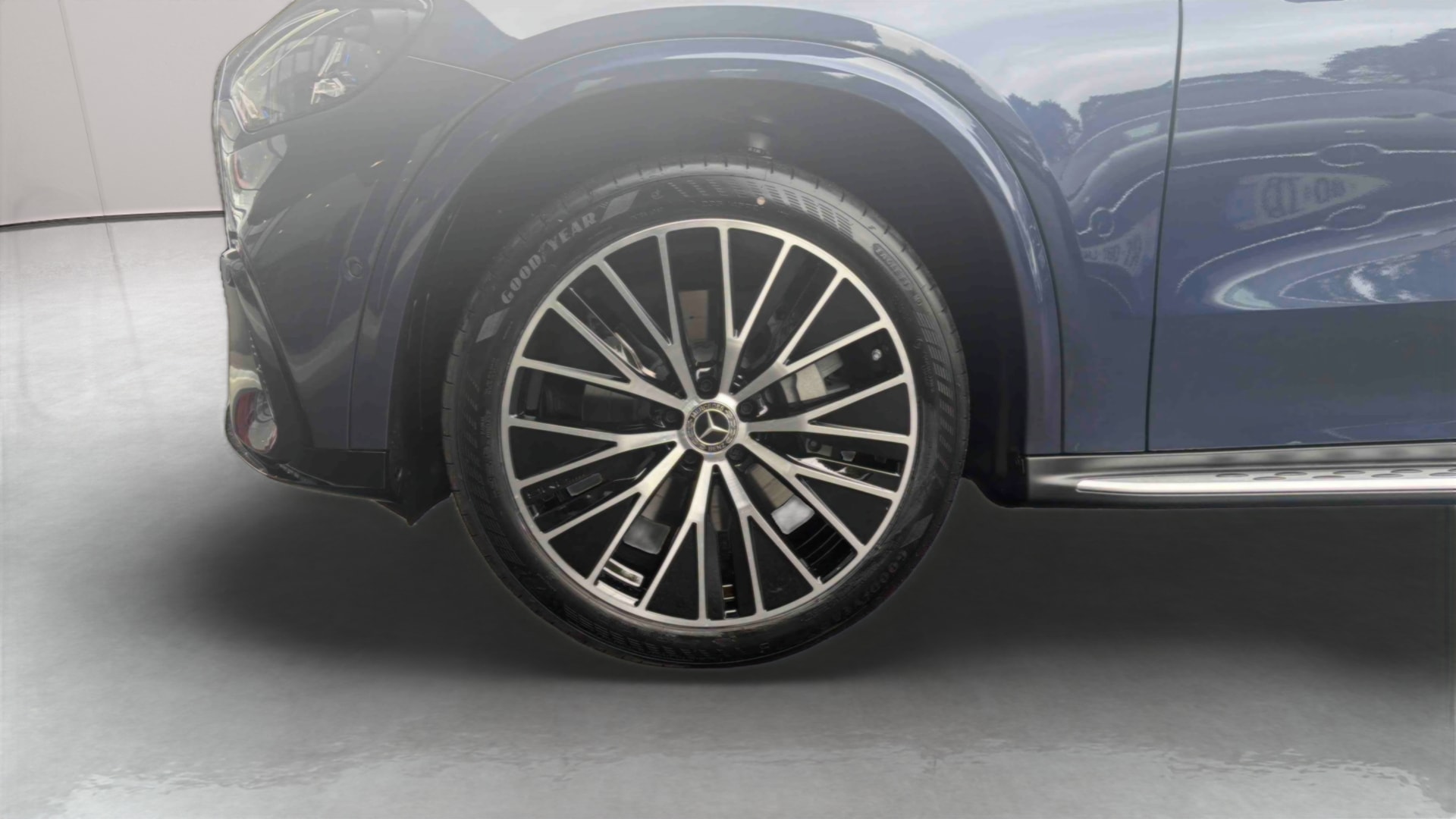 Mercedes-Benz GLC 250 EQ AMG Line — Pneu avant gauche