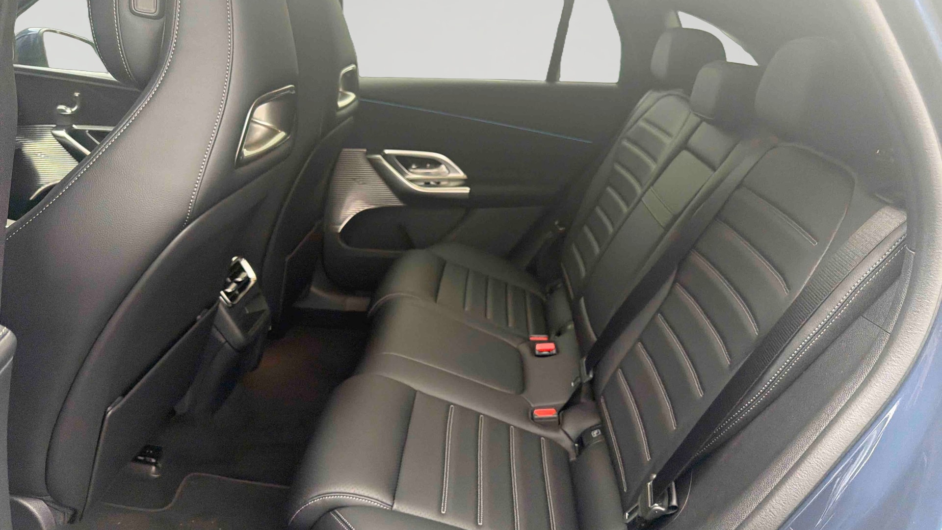 Mercedes-Benz GLC 250 EQ AMG Line — Siège arrière gauche
