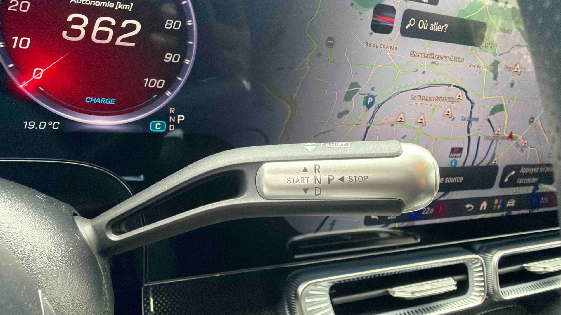 Mercedes-Benz GLC 250 EQ AMG Line — photo 22