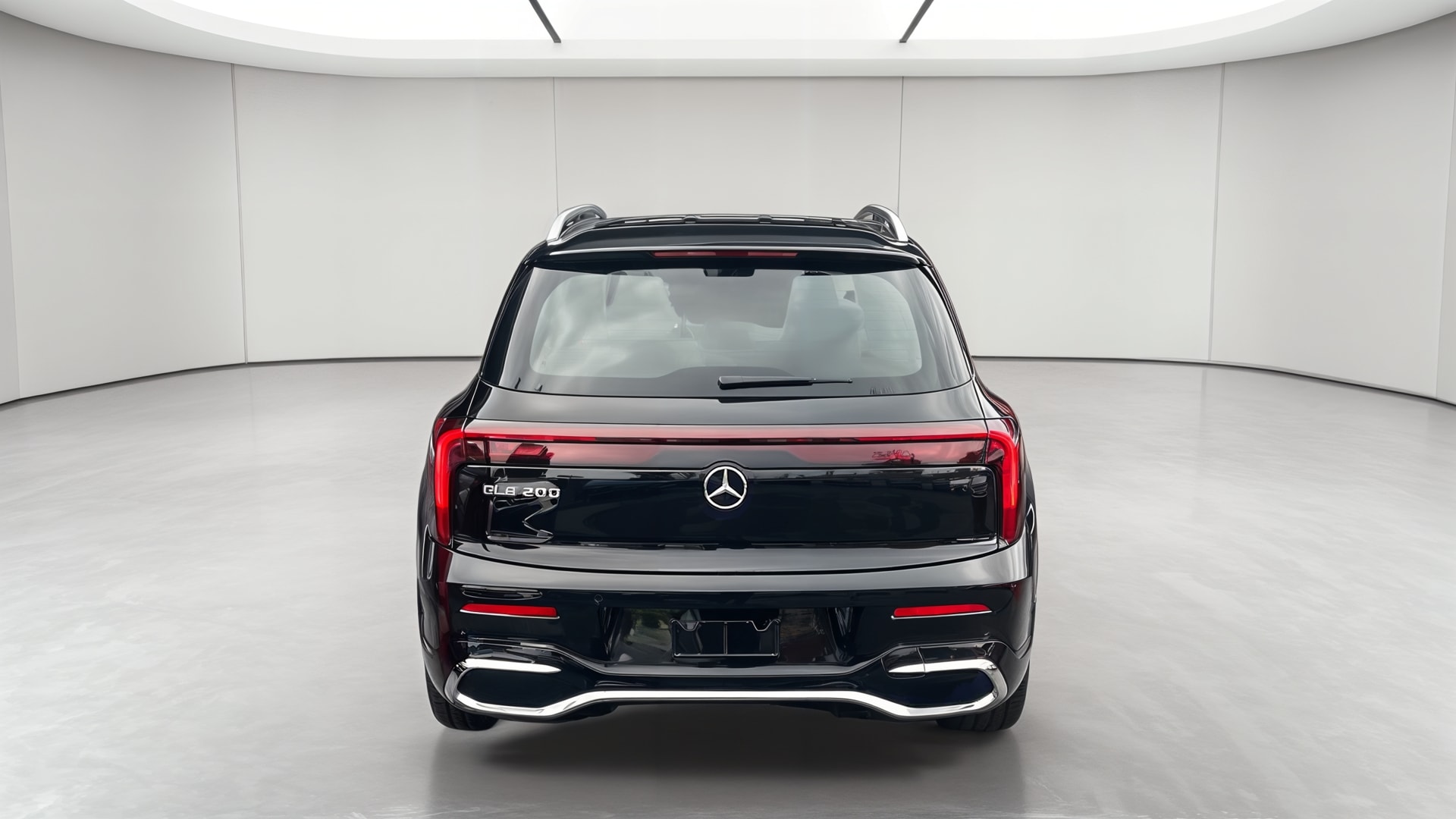Mercedes-Benz GLB 200 electrique AMG Line — Face arrière