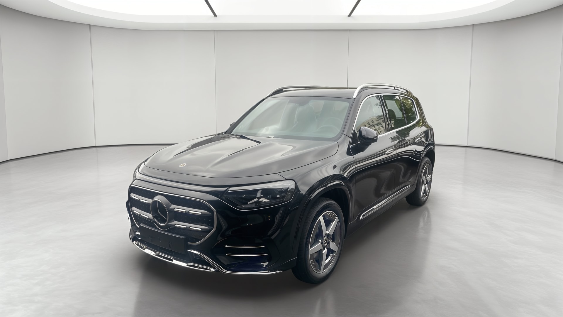 Mercedes-Benz GLB 200 electrique AMG Line — 3/4 avant gauche