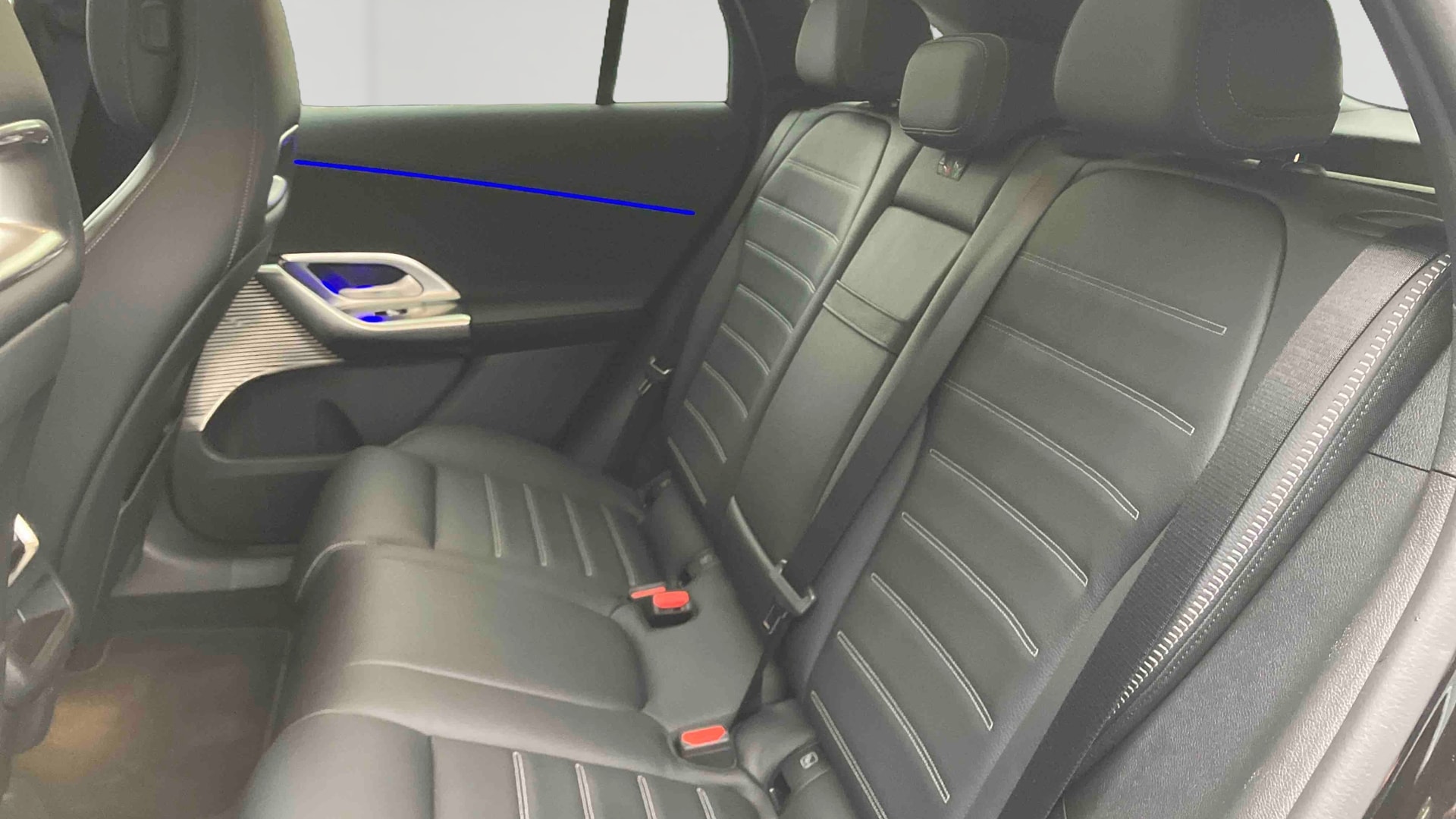 Mercedes-Benz GLC 400 EQ 4M AMG Line — Siège arrière gauche