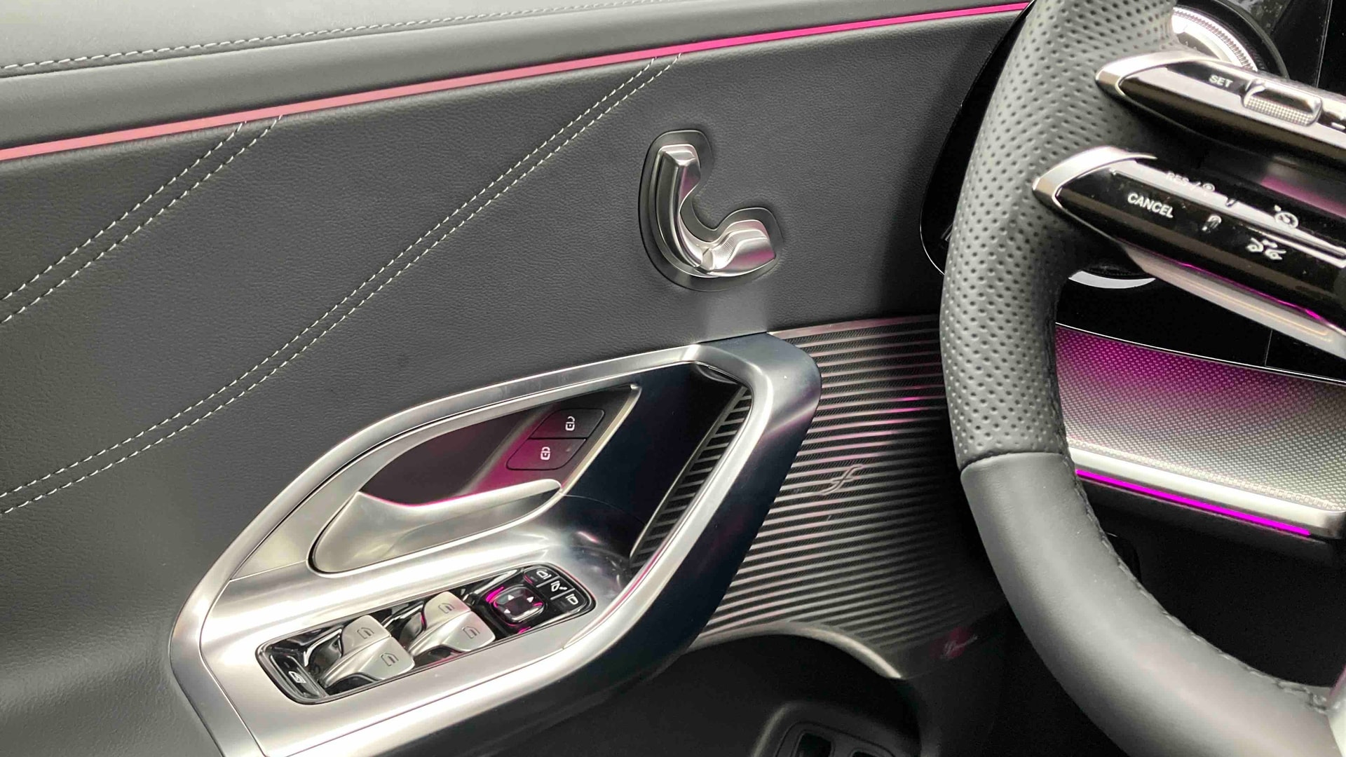 Mercedes-Benz GLC 400 EQ 4M AMG Line — photo 25