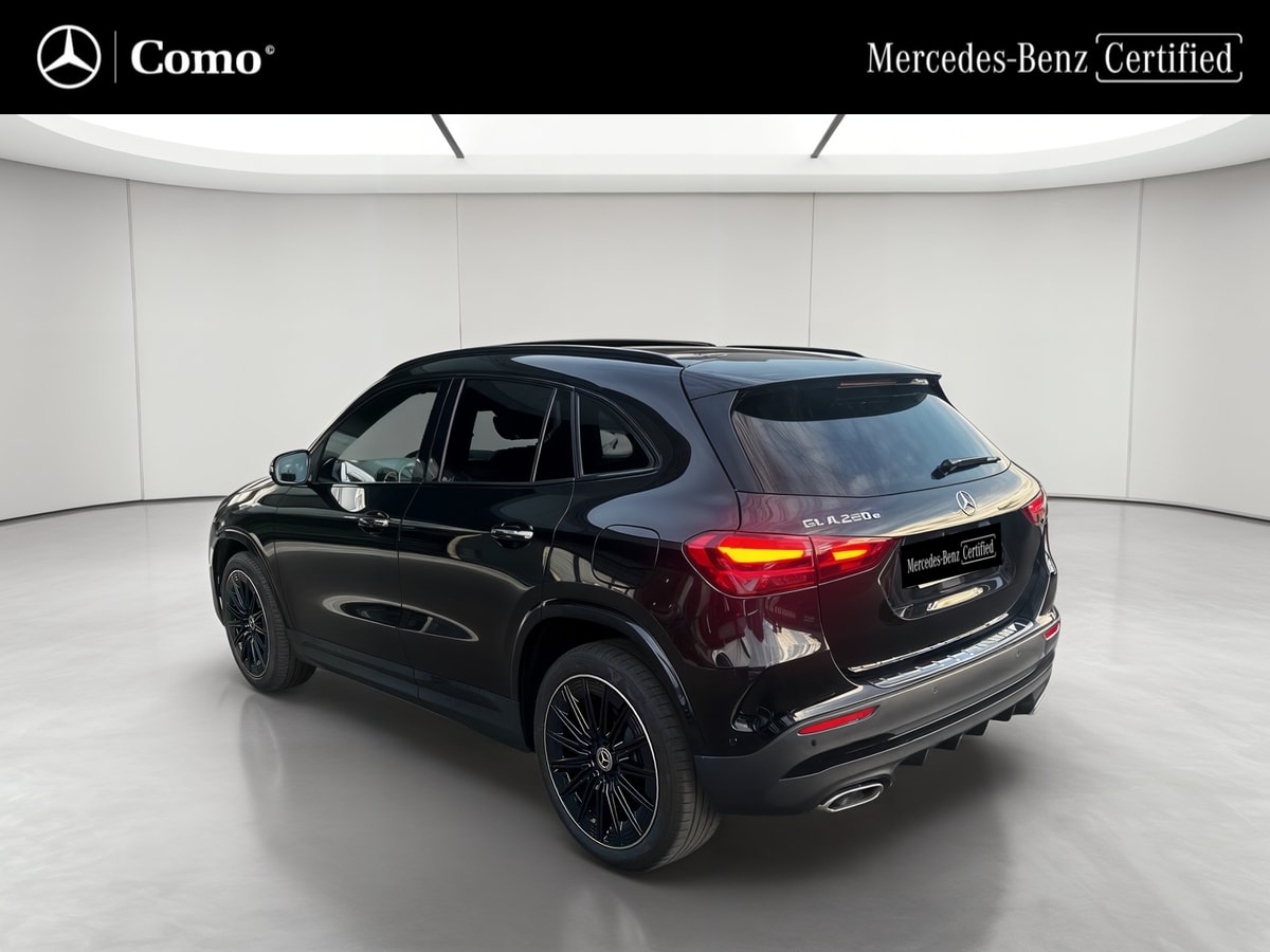 Mercedes-Benz GLA 250 e 8G-DCT AMG Line — 3/4 arrière gauche