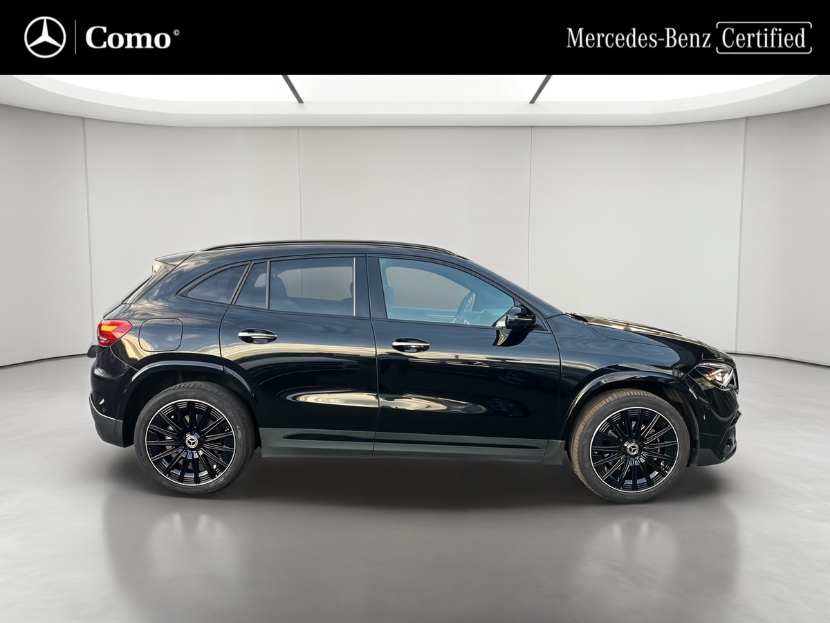 Mercedes-Benz GLA 250 e 8G-DCT AMG Line — Profil droit