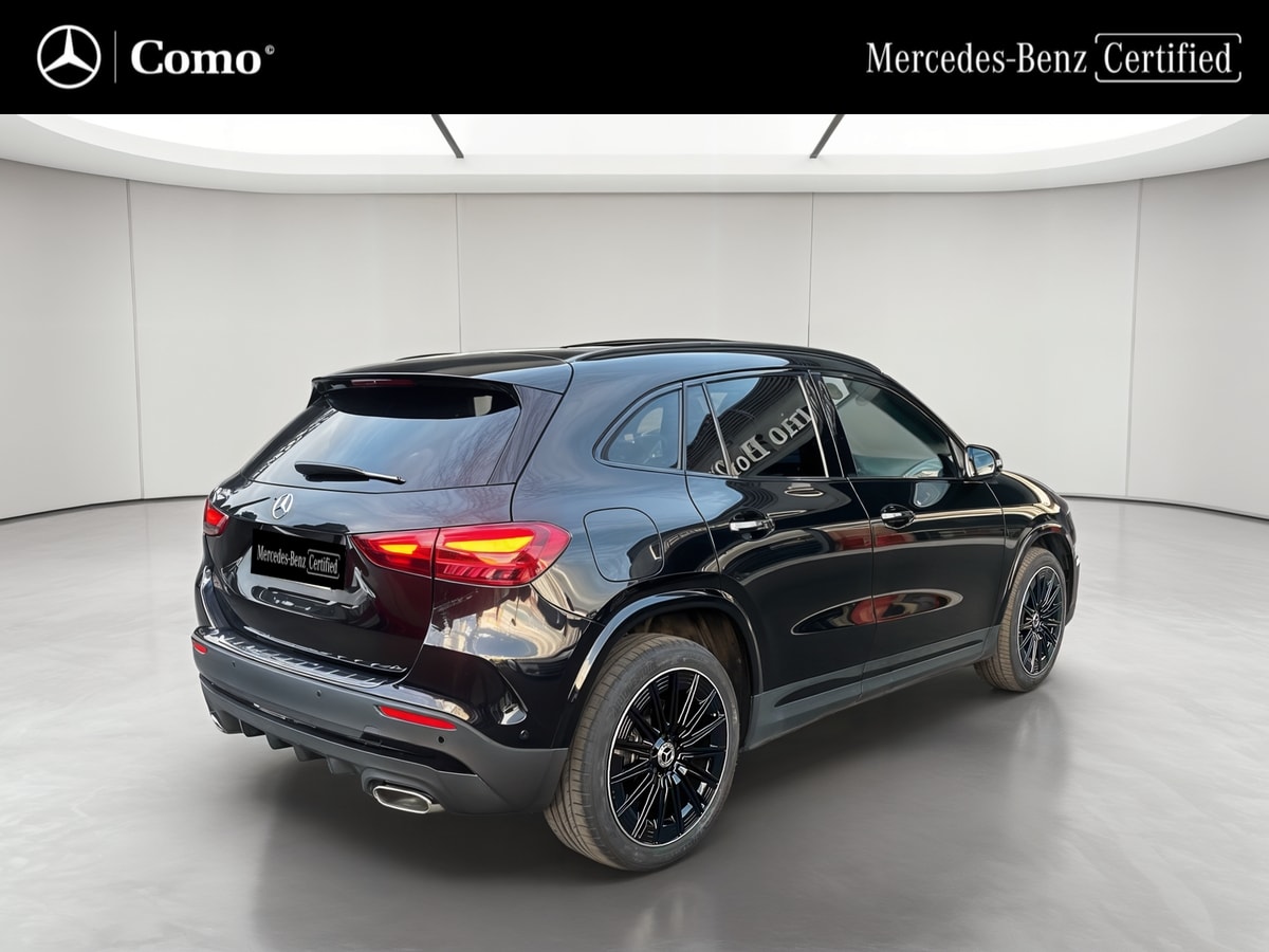Mercedes-Benz GLA 250 e 8G-DCT AMG Line — 3/4 arrière droit
