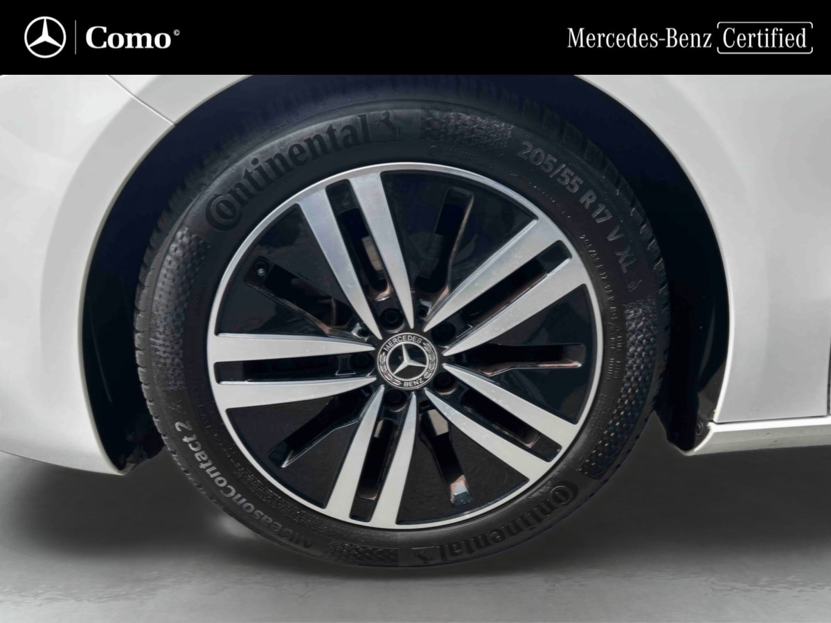 Mercedes-Benz Classe A 180 BM6 Progressive Line — Pneu avant gauche
