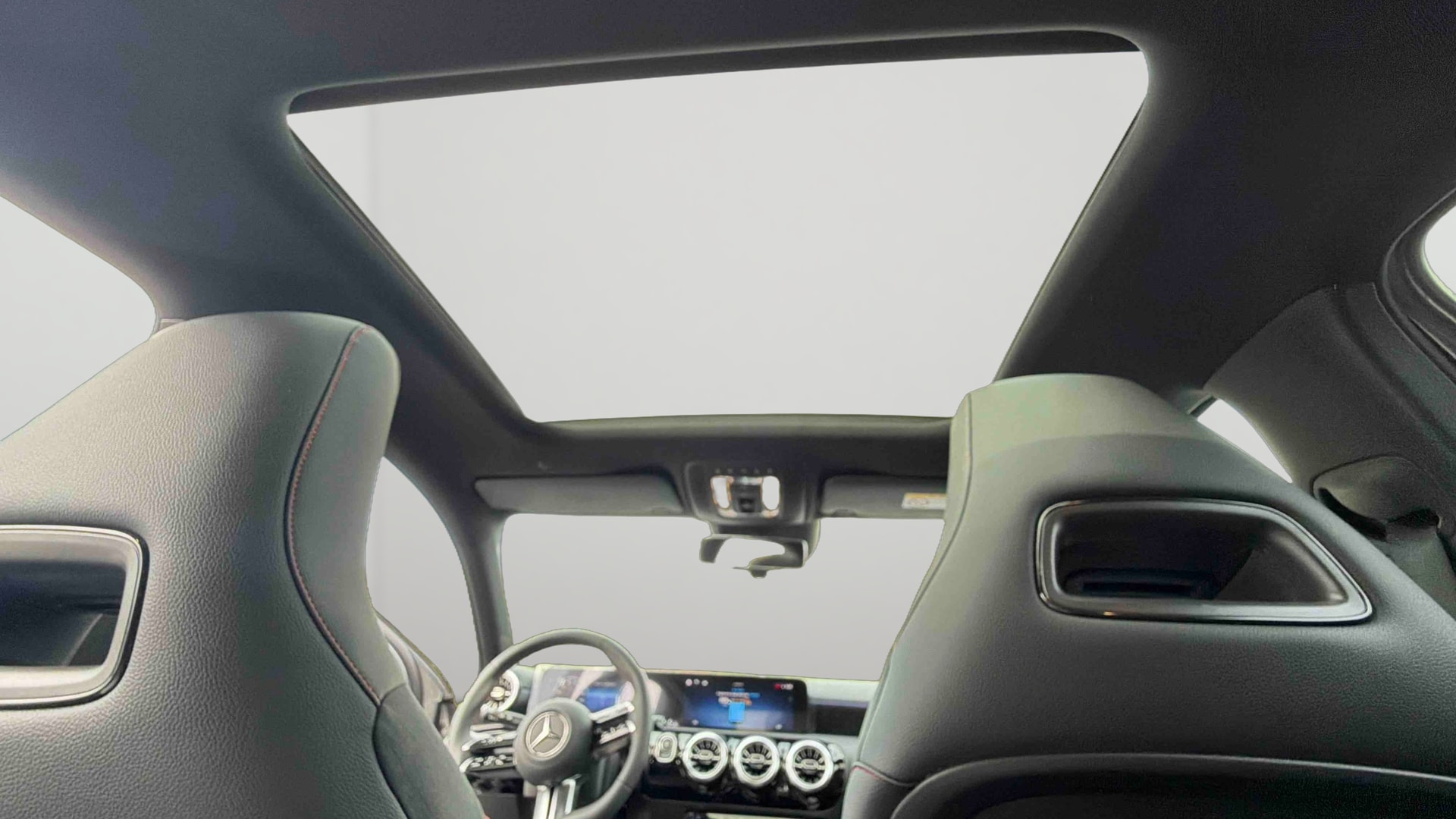 Mercedes-Benz Classe A 250 e Hybrid EQ AMG Line — photo 22