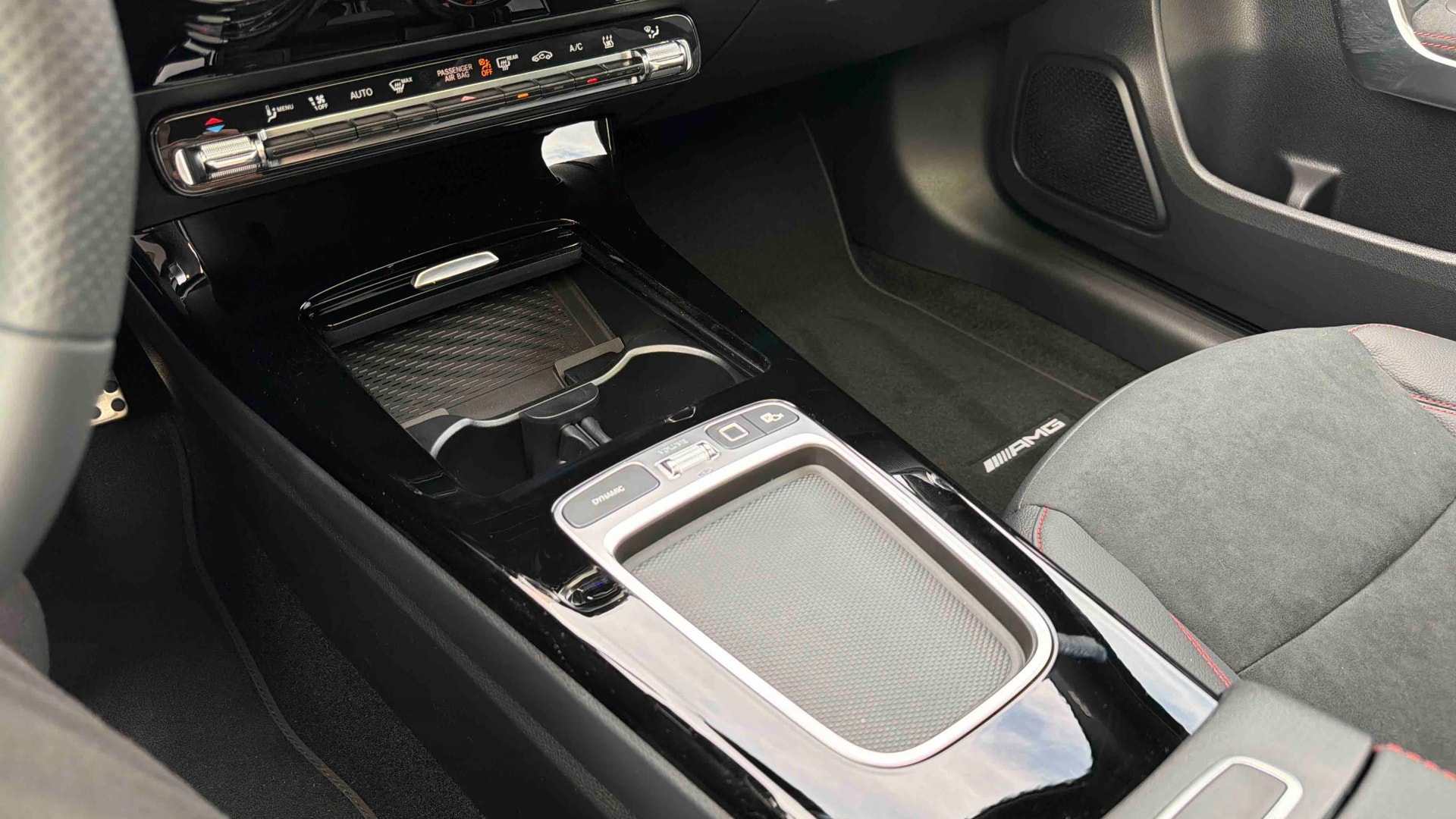 Mercedes-Benz Classe A 250 e Hybrid EQ AMG Line — photo 21