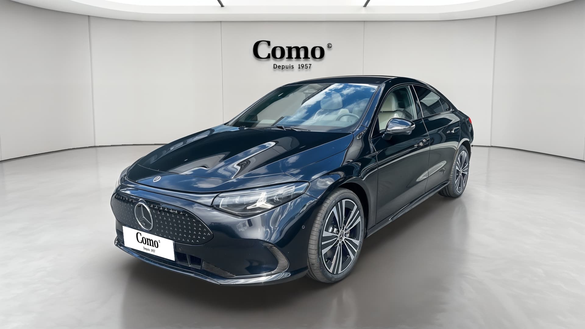 Mercedes-Benz CLA 250+ avec technologie EQ Business Edition — 3/4 avant gauche