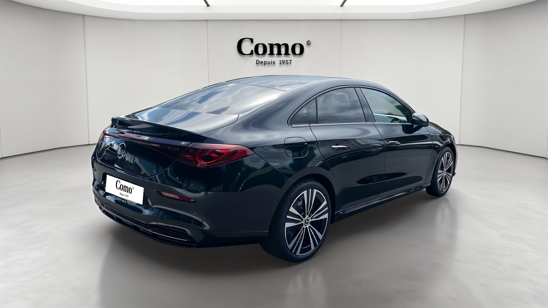 Mercedes-Benz CLA 250+ avec technologie EQ Business Edition — 3/4 arrière droit