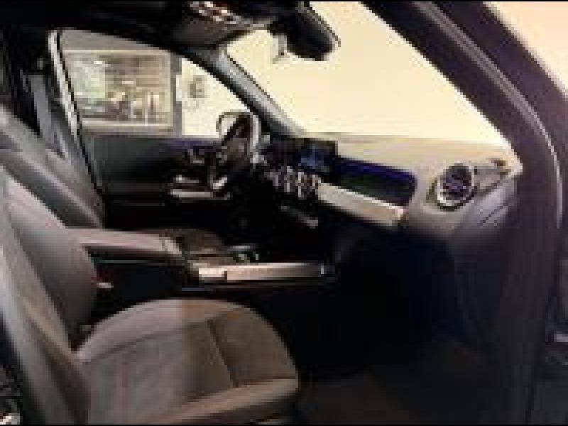 Mercedes-Benz GLB 200 d 8G-DCT AMG Line — photo 7