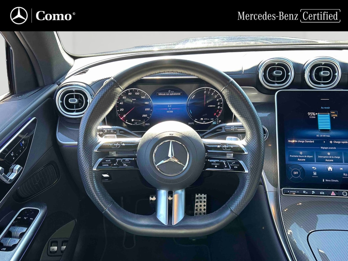 Mercedes-Benz GLC 300 e 9G-Tronic 4Matic AMG Line — Poste de pilotage