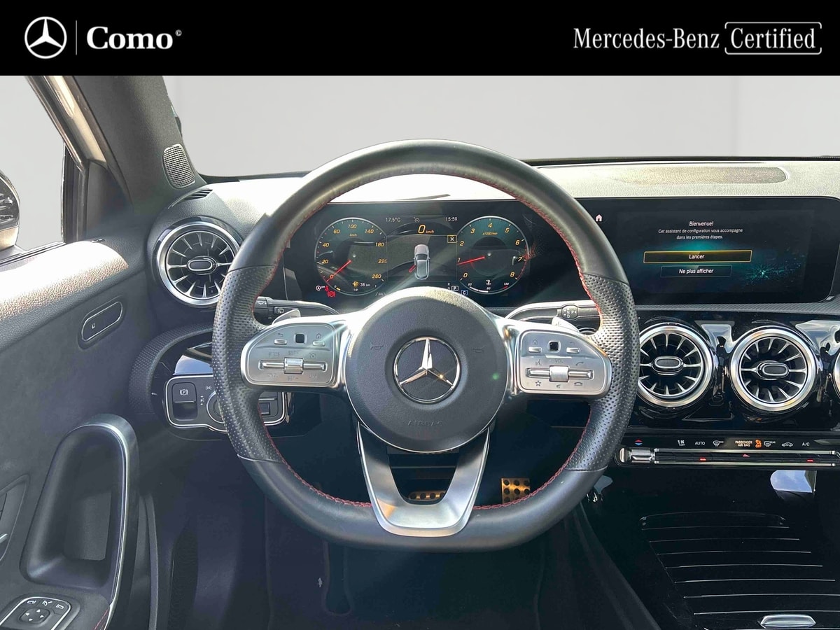 Mercedes-Benz Classe A 200 7G-DCT AMG Line — Poste de pilotage