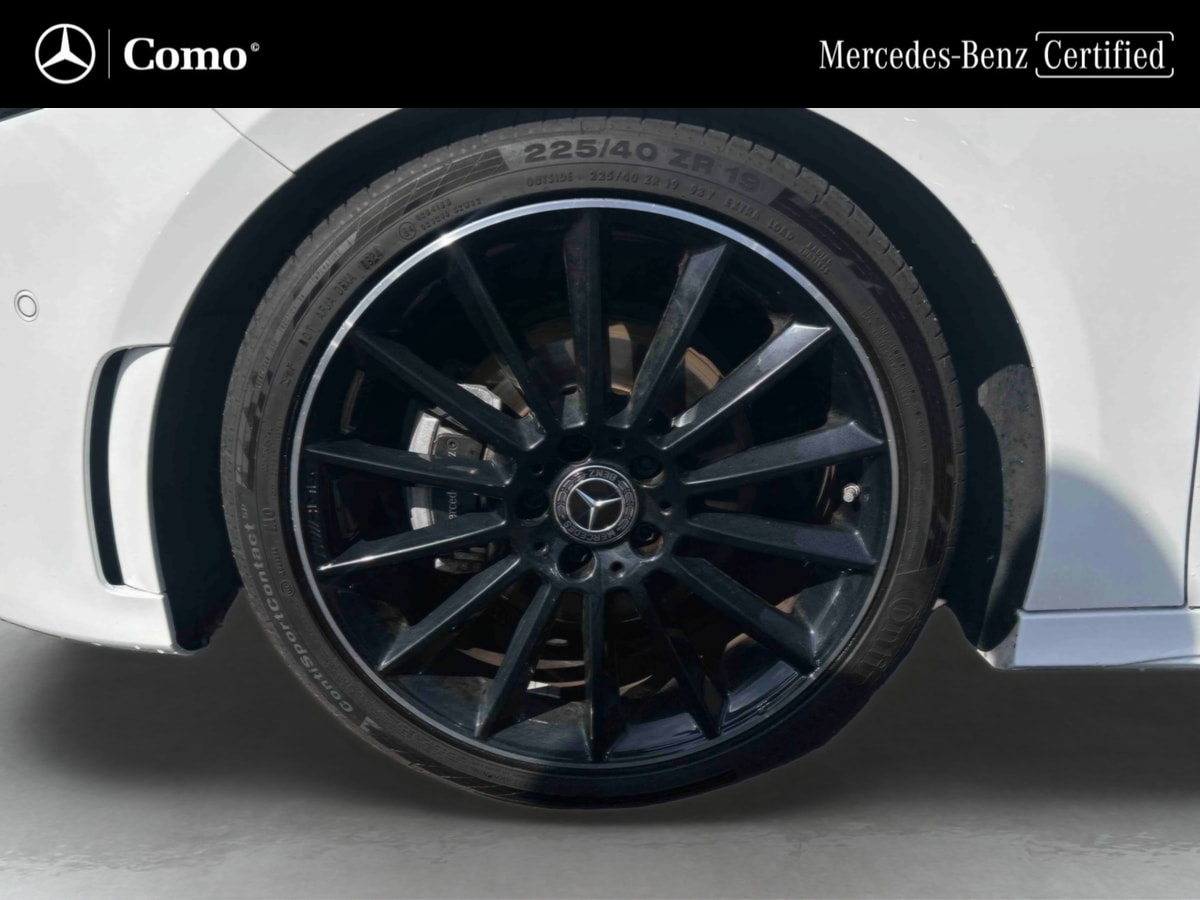 Mercedes-Benz Classe A 200 7G-DCT AMG Line — Pneu avant gauche