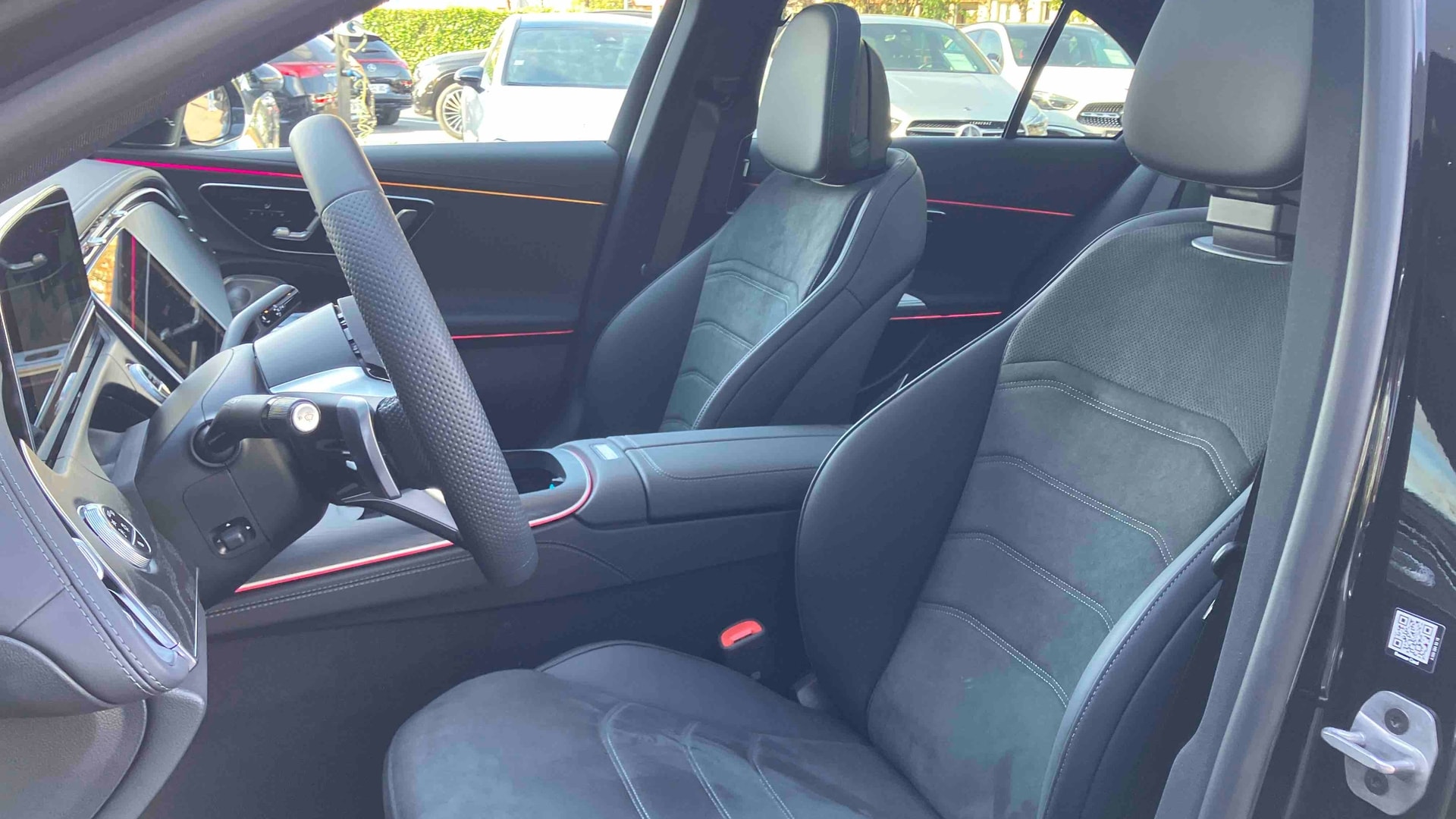 Mercedes-Benz Classe E 300 e Hybrid EQ 9G-Tronic AMG Line — photo 30