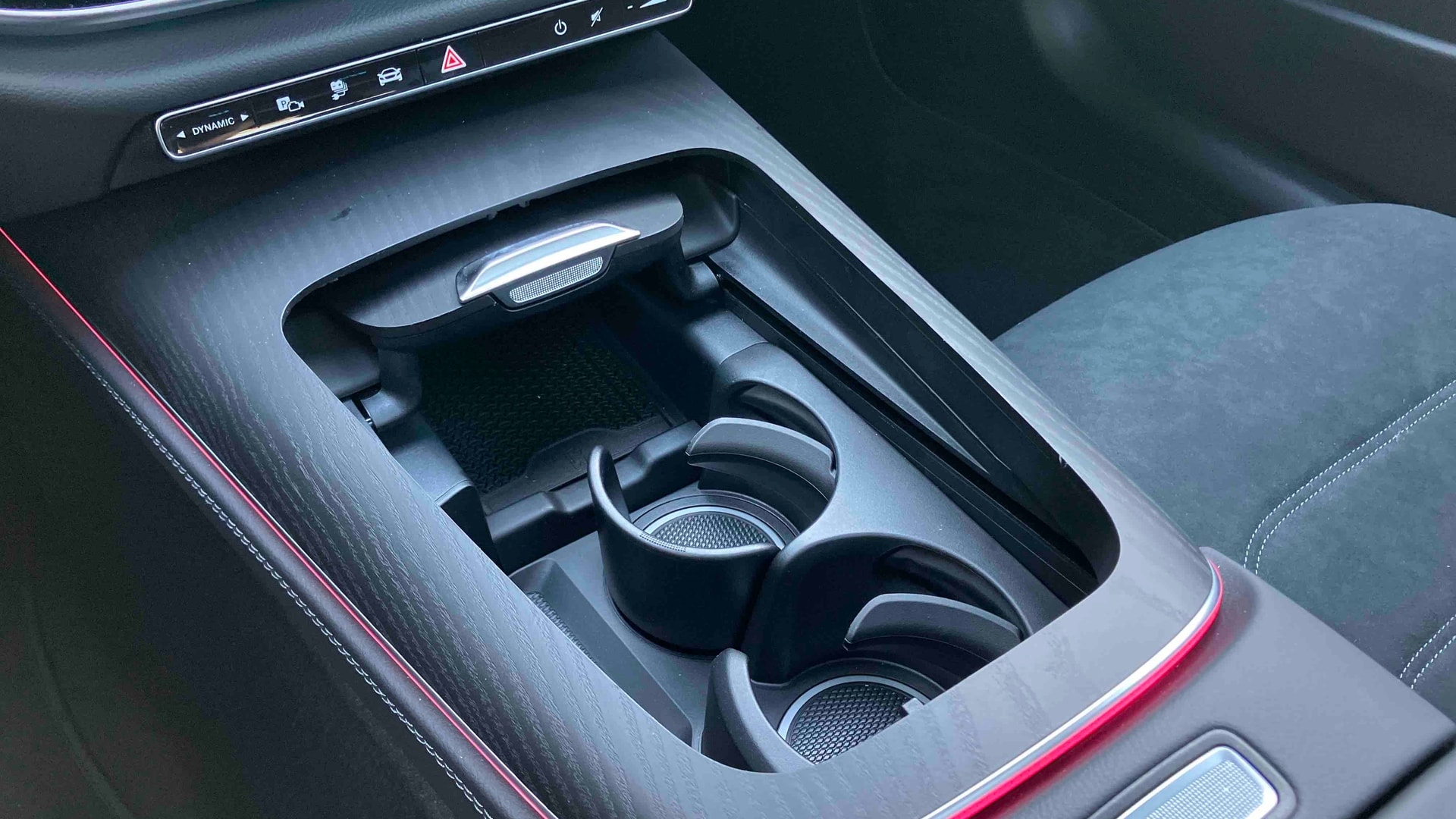 Mercedes-Benz Classe E 300 e Hybrid EQ 9G-Tronic AMG Line — photo 25