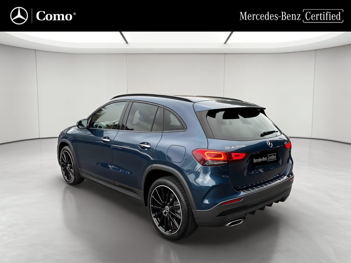 Mercedes-Benz GLA 250 e 8G-DCT AMG Line — 3/4 arrière gauche