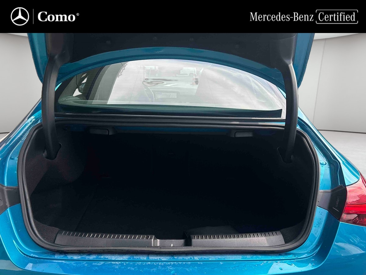 Mercedes-Benz CLA Coupé 200 7G-DCT AMG Line — Coffre