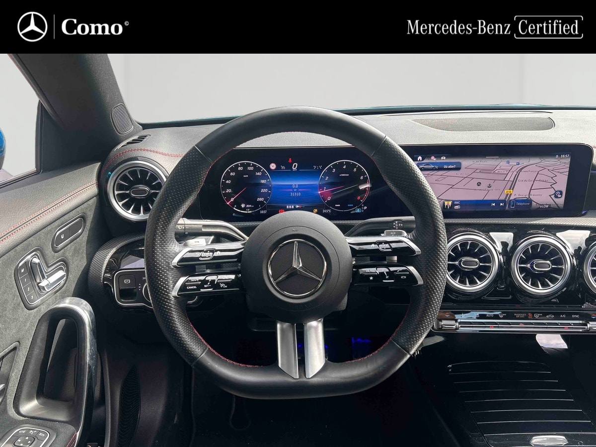 Mercedes-Benz CLA Coupé 200 7G-DCT AMG Line — Poste de pilotage