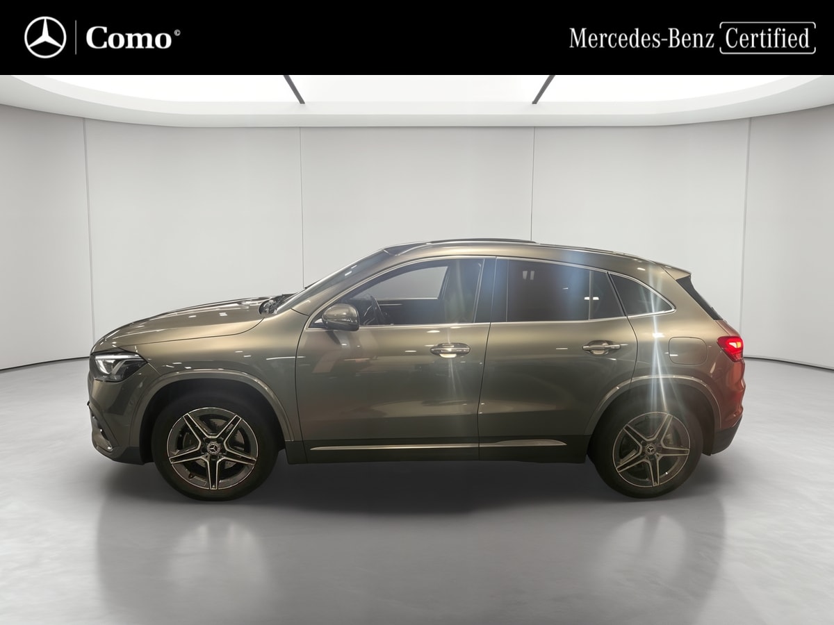 Mercedes-Benz GLA 250 e 8G-DCT AMG Line — Profil gauche