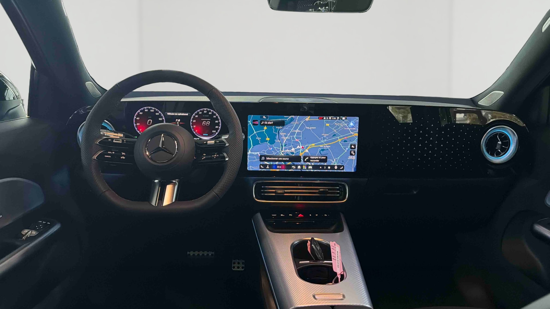 Mercedes-Benz GLB 200 electrique AMG Line — Planche de bord