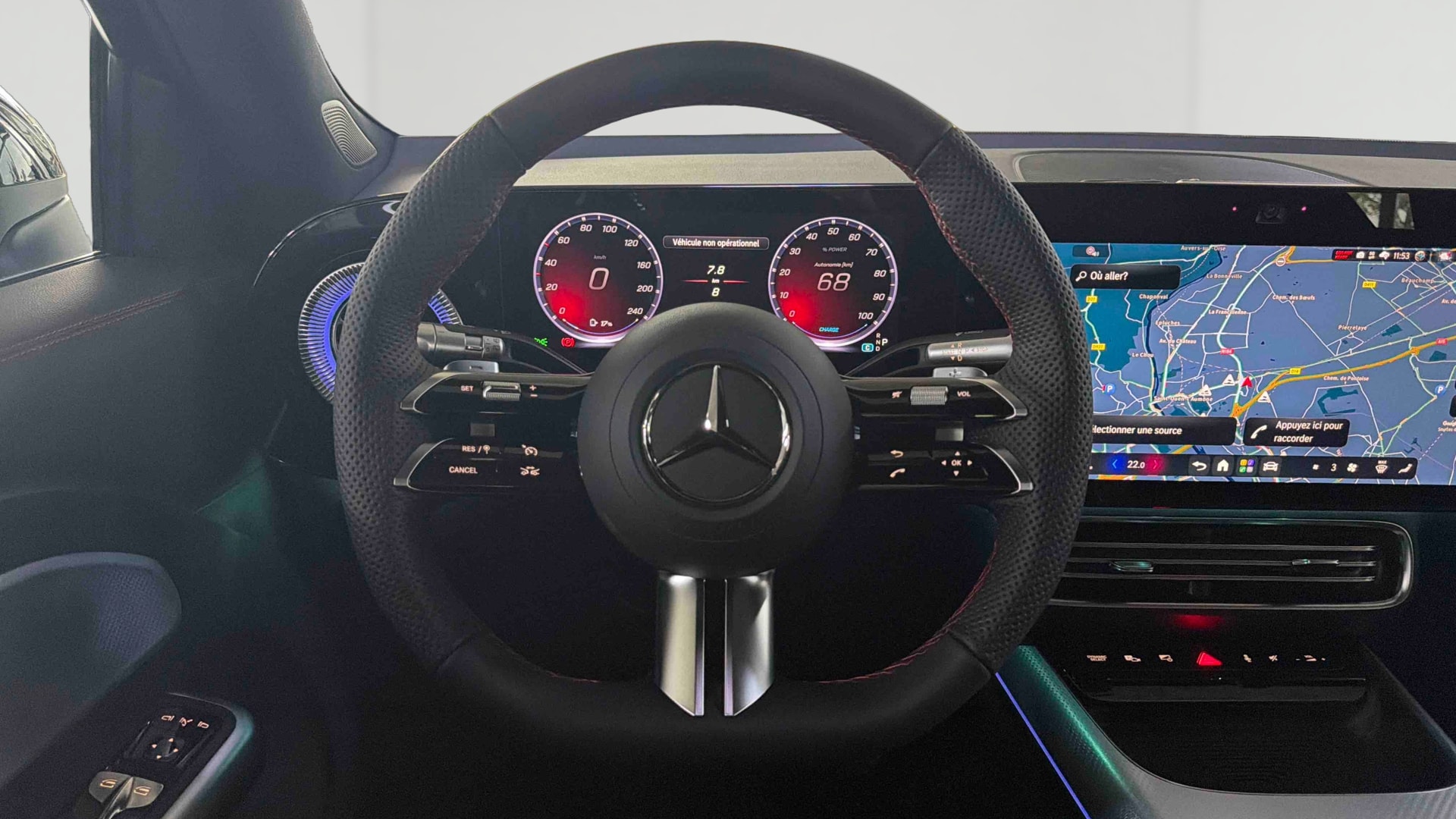 Mercedes-Benz GLB 200 electrique AMG Line — Poste de pilotage
