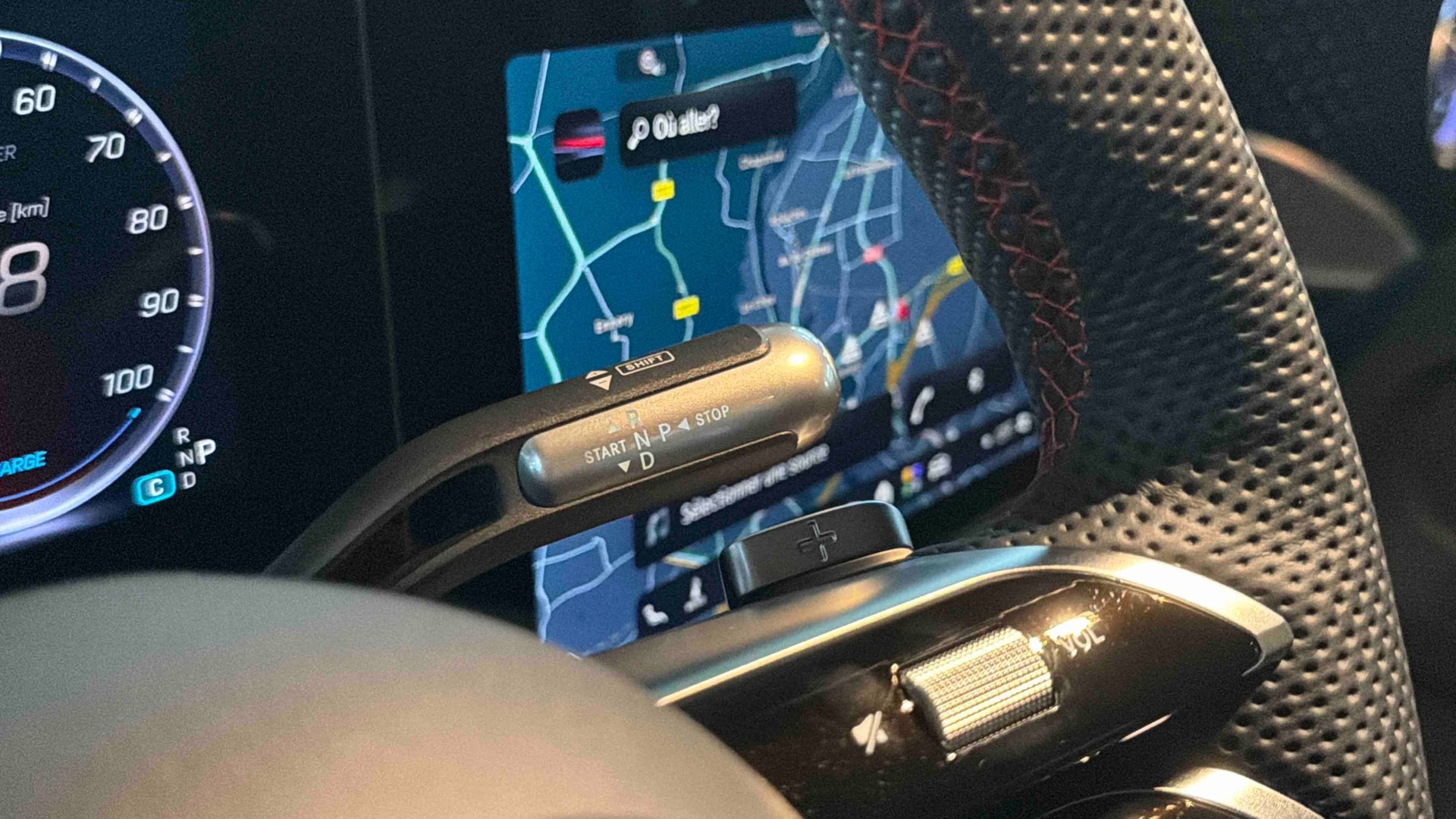 Mercedes-Benz GLB 200 electrique AMG Line — photo 22