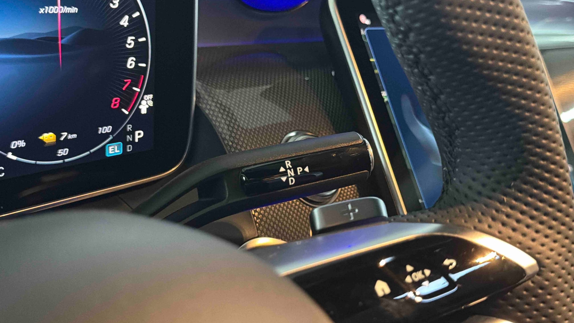 Mercedes-Benz GLC 300 e Hybrid EQ 4Matic AMG Line + — photo 22