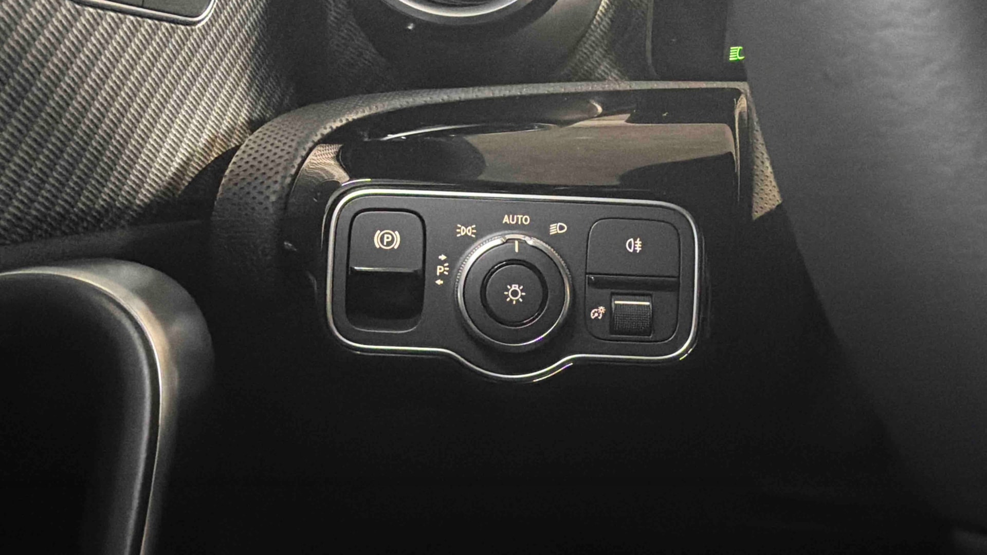 Mercedes-Benz Classe A 180 Progressive Line — photo 18