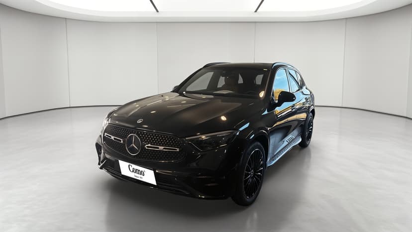 Mercedes-Benz GLC 220 d 4Matic AMG Line — 3/4 avant gauche
