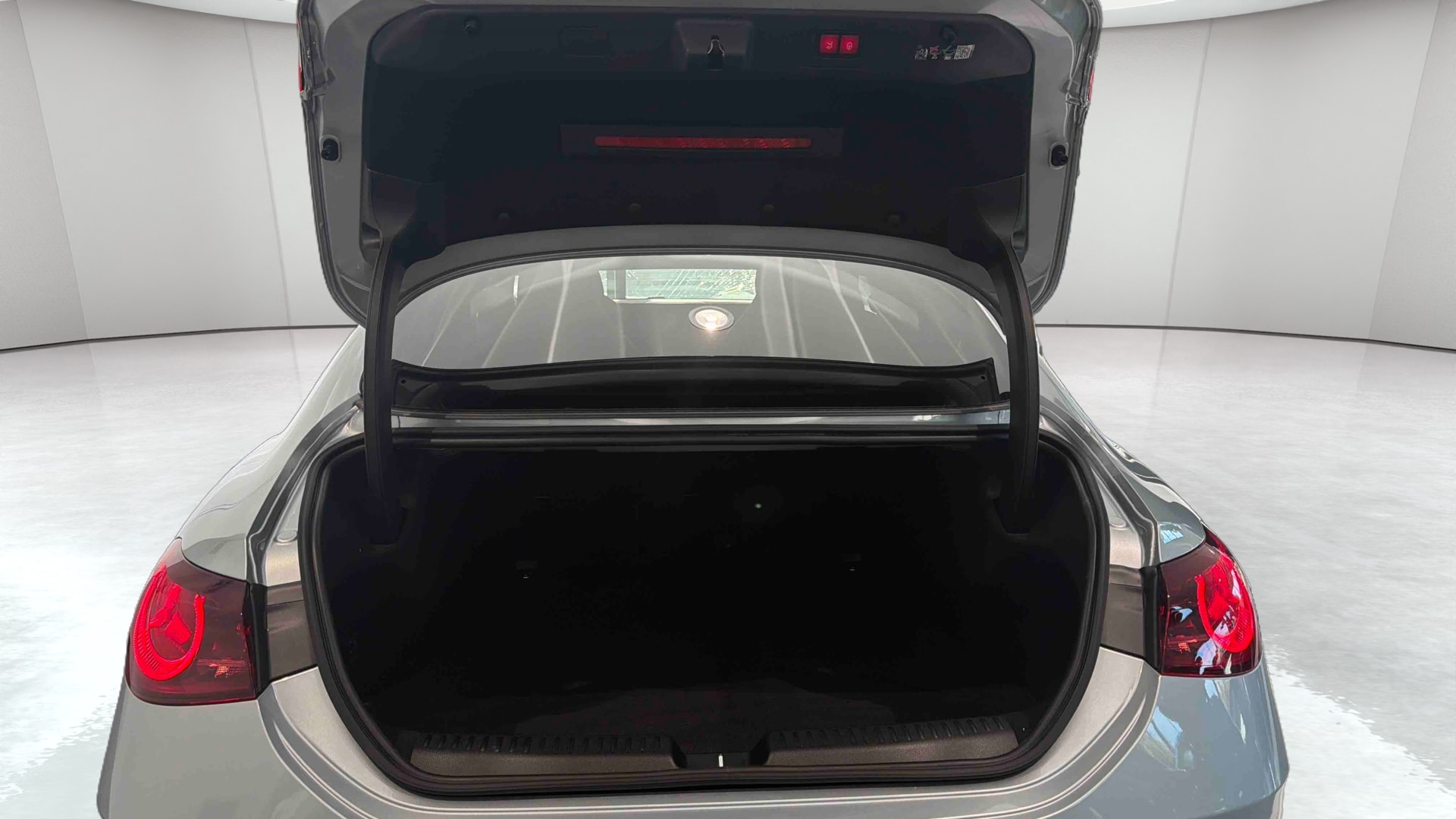 Mercedes-Benz CLA 200 8F-eDCT Business Line Executive — Coffre