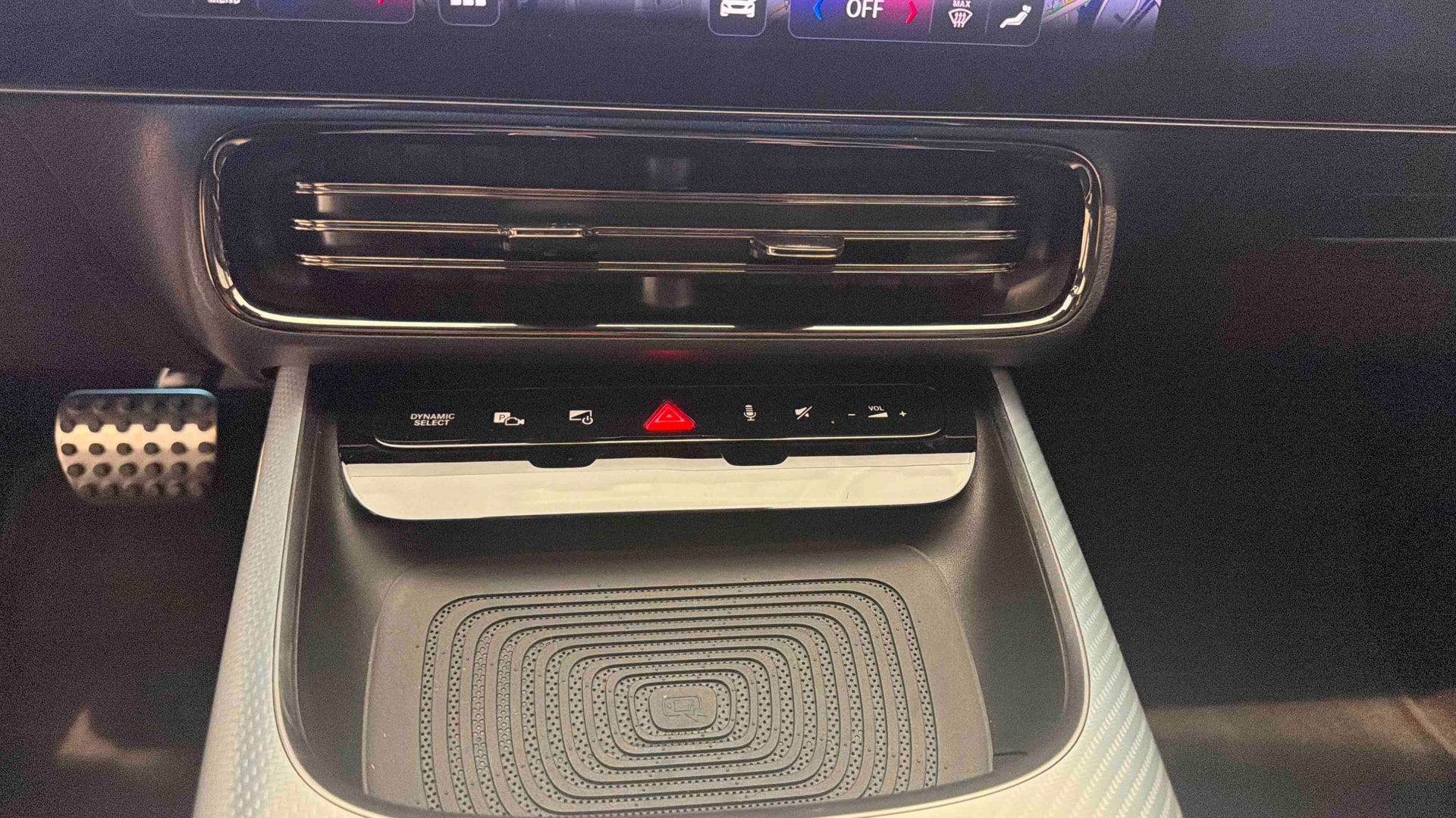 Mercedes-Benz CLA 200 8F-eDCT Business Line Executive — photo 19