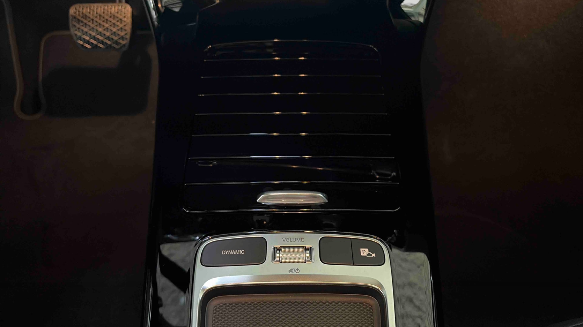 Mercedes-Benz Classe A 250 e Hybrid EQ Business Line — Levier de vitesse