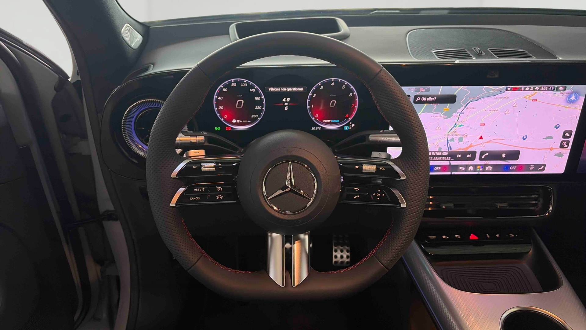 Mercedes-Benz GLB 200 Business Line Executive — Poste de pilotage