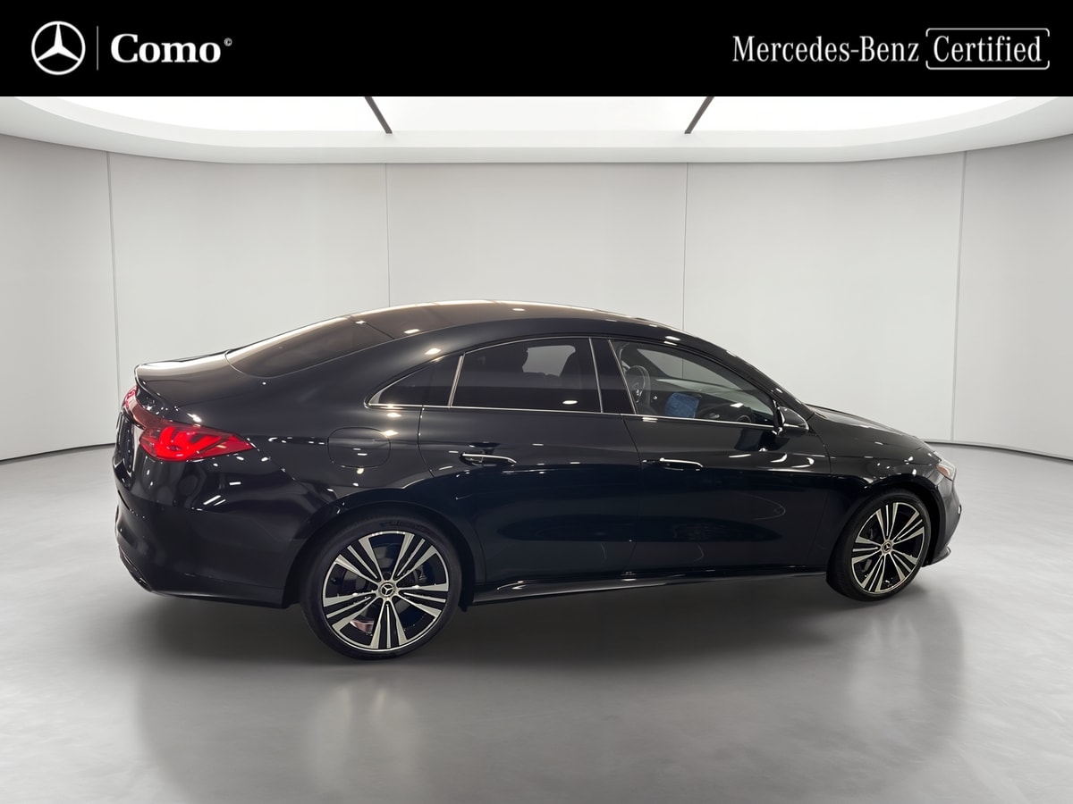 Mercedes-Benz CLA 250+ avec technologie EQ Business Edition — Profil droit