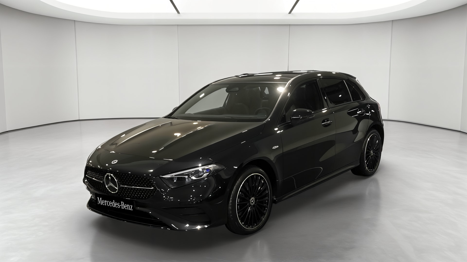 Mercedes-Benz Classe A 250 e Hybrid EQ AMG Line — 3/4 avant gauche