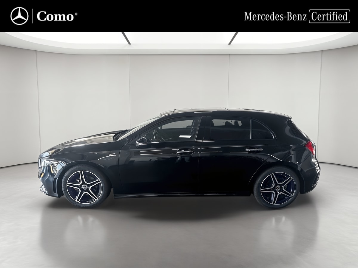 Mercedes-Benz Classe A 180 d 8G-DCT AMG Line — Profil gauche