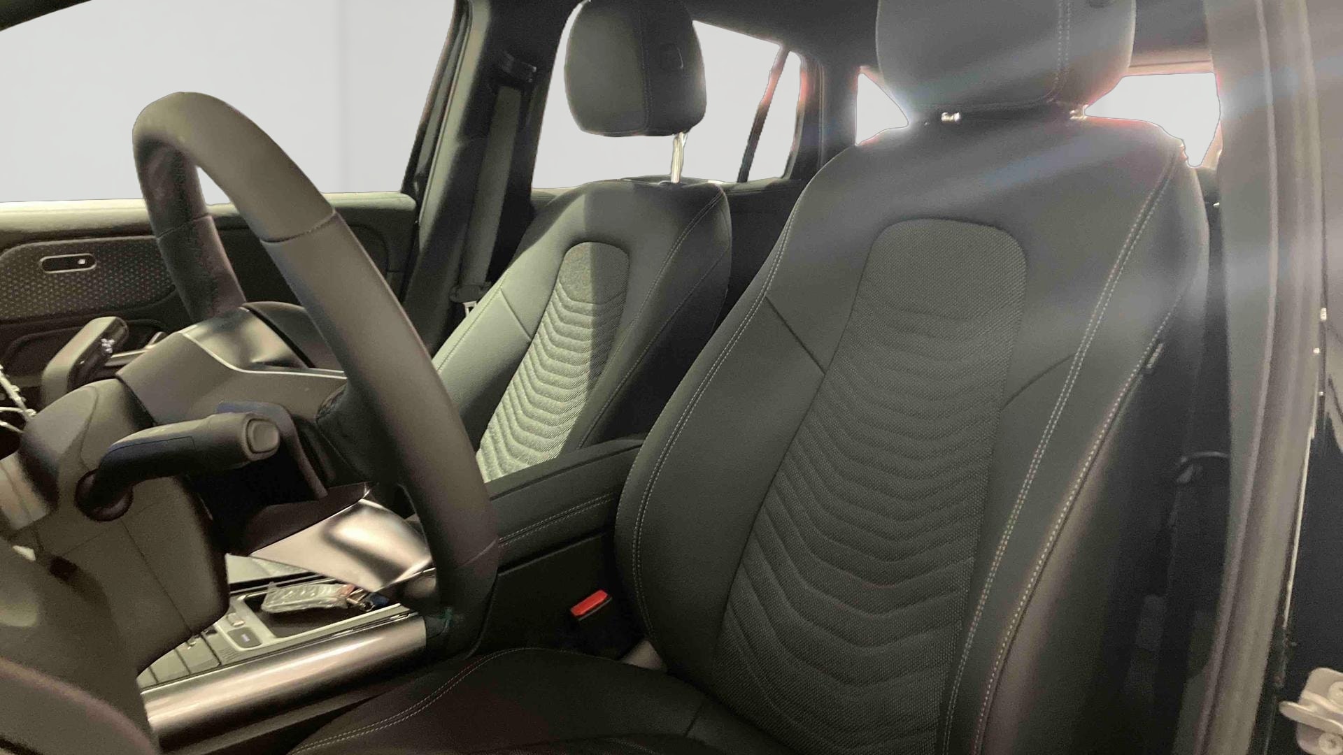 Mercedes-Benz GLA 250 e Hybrid EQ 8G-DCT Progressive Line — Siège conducteur