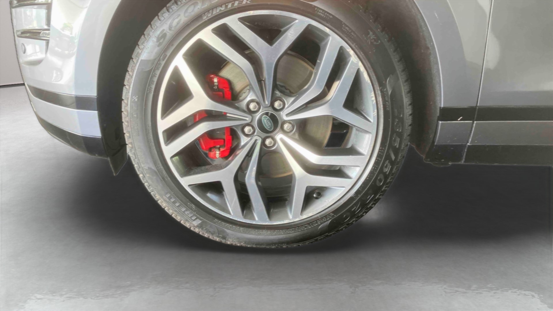 Land Rover Range Rover Evoque Mark III P300e PHEV AWD BVA8 R-Dynamic Autobiography — Pneu avant gauche