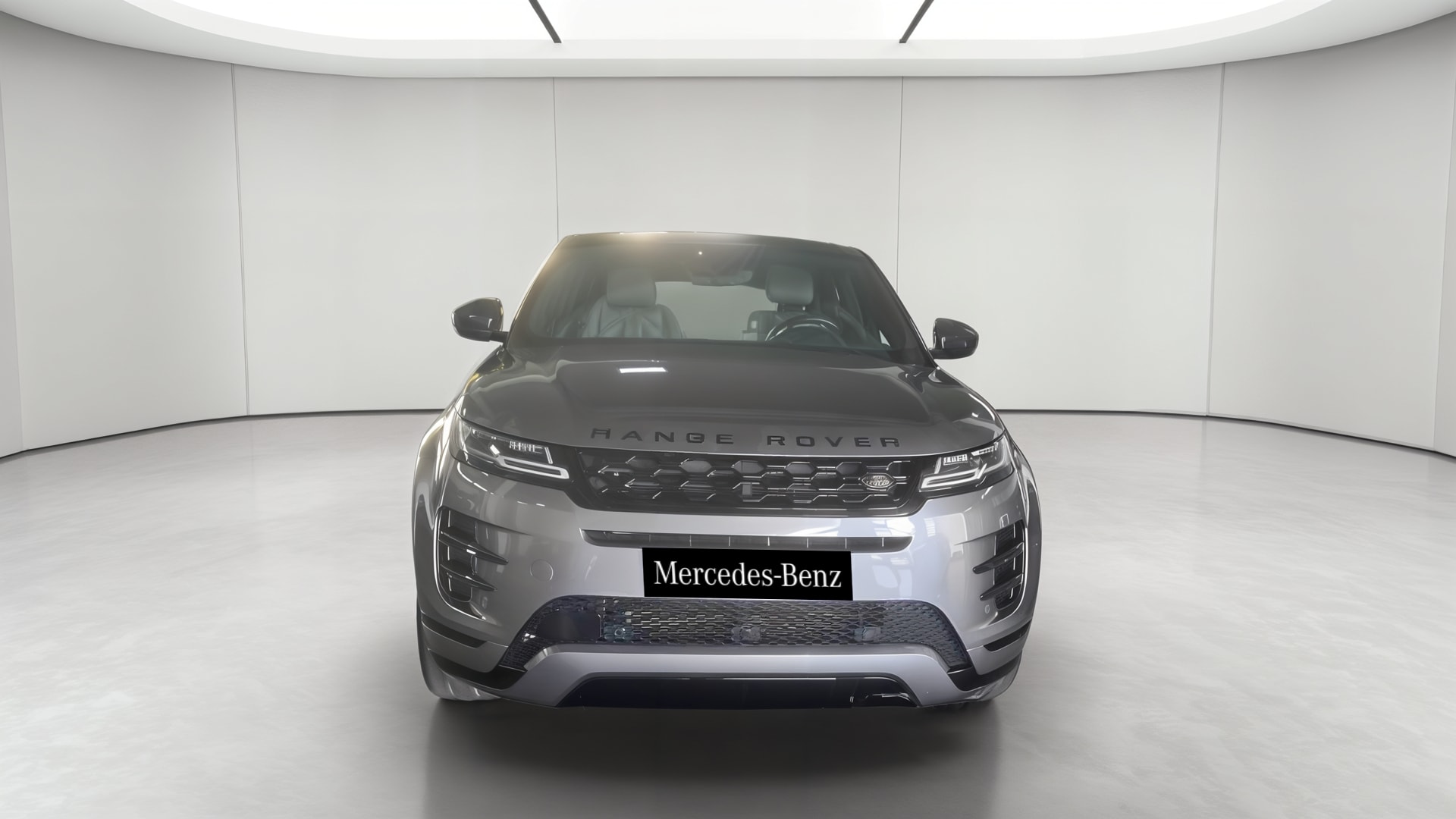 Land Rover Range Rover Evoque Mark III P300e PHEV AWD BVA8 R-Dynamic Autobiography — Face avant