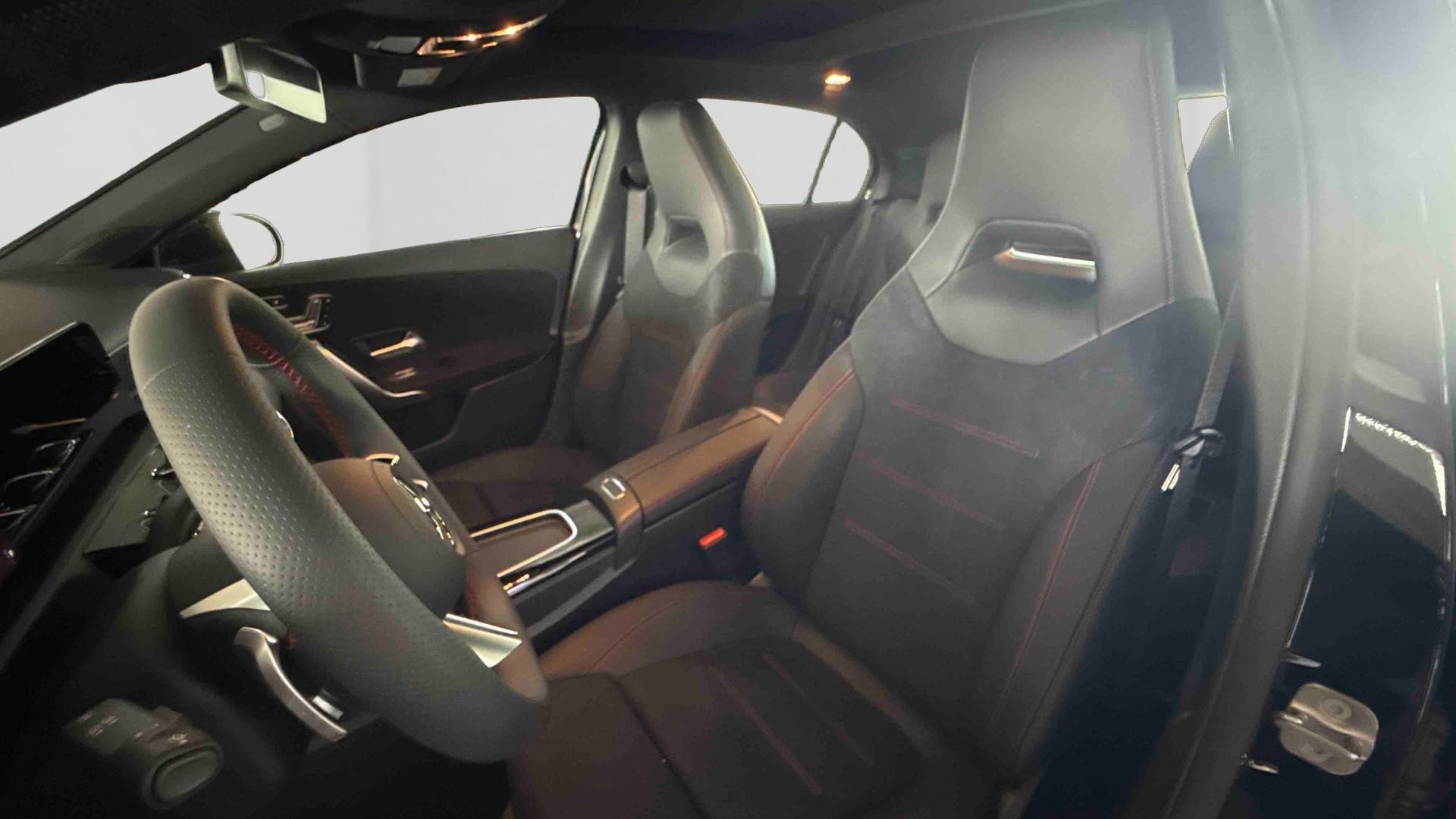 Mercedes-Benz Classe A 200 d AMG Line — Siège conducteur