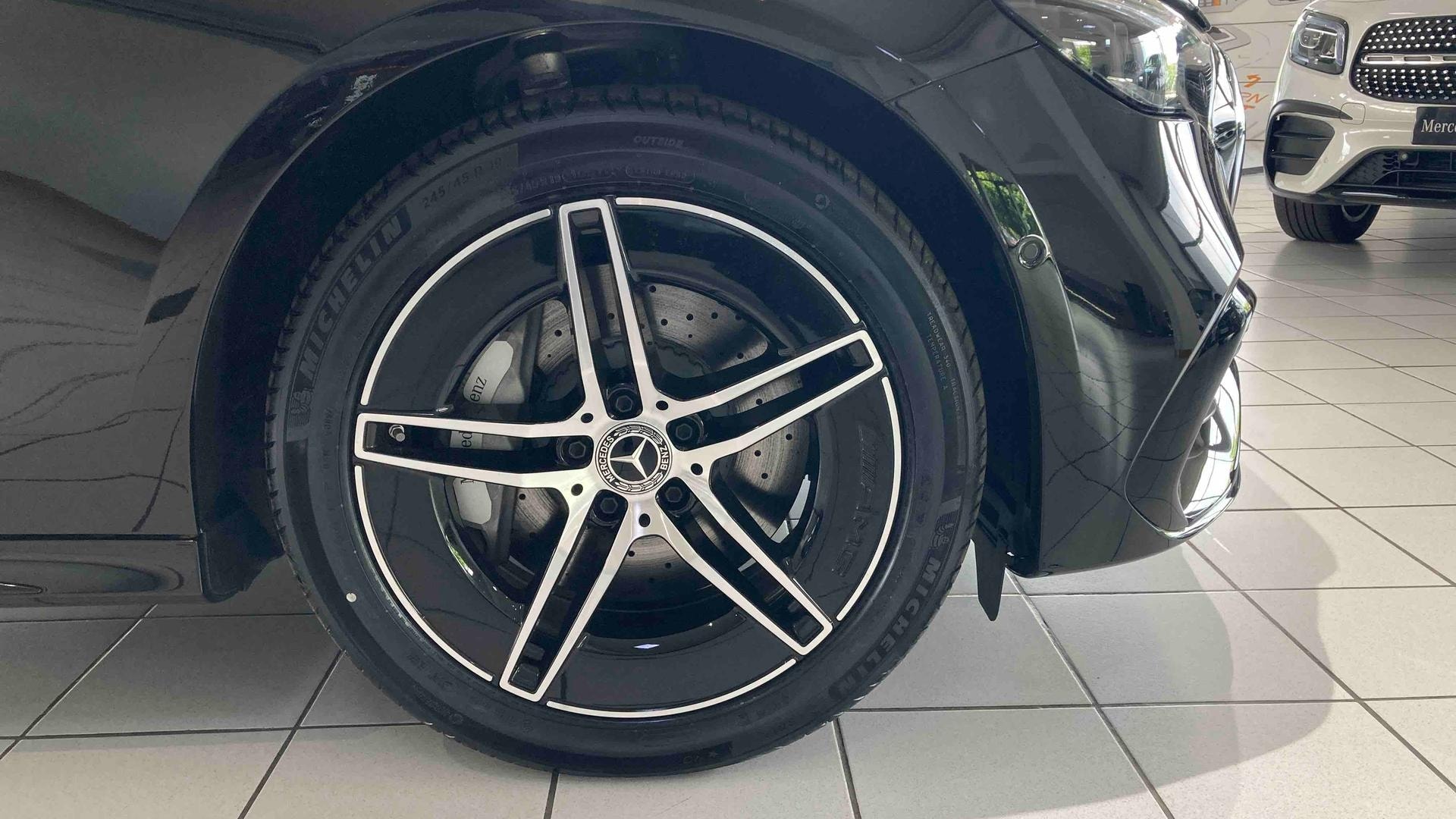 Mercedes-Benz Classe E 300 e Hybrid EQ 9G-Tronic AMG Line — photo 20