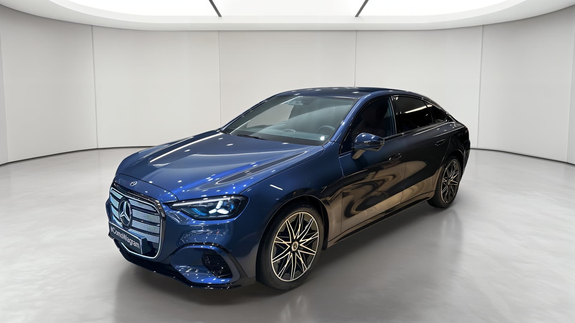 Mercedes-Benz Classe C 400 Electrique 4M AMG Line — 3/4 avant gauche